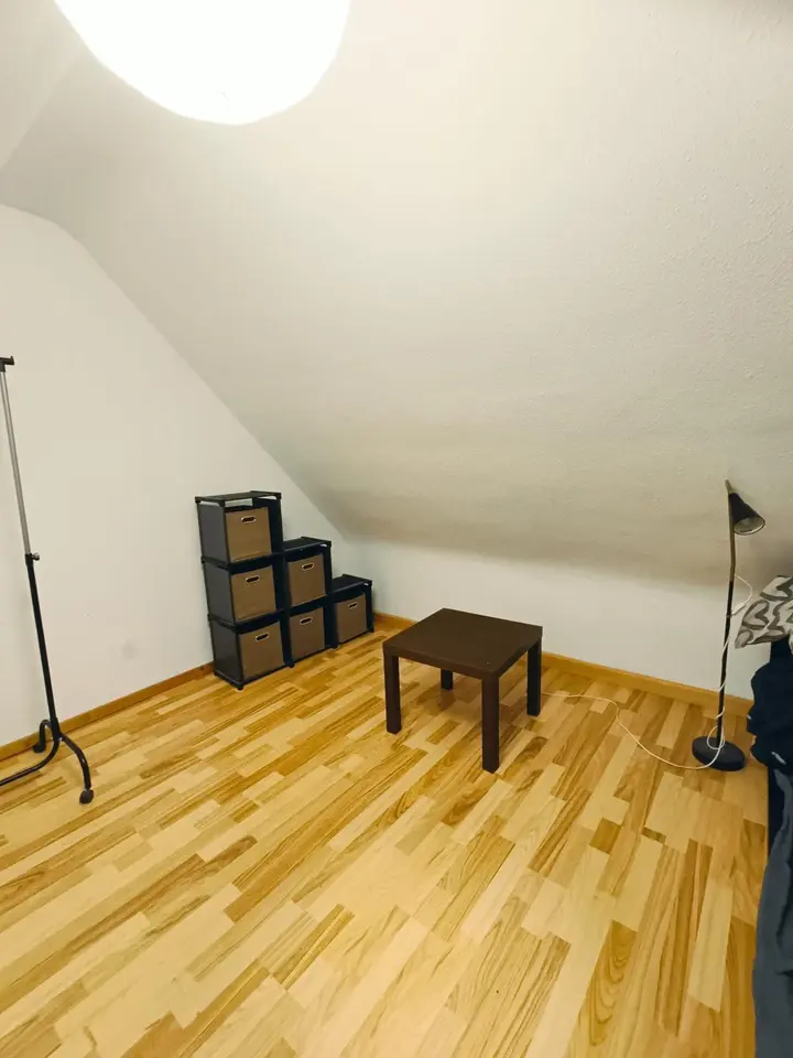 15 Zimmer Wohnung mit 60 m² in Düren – Bild 2