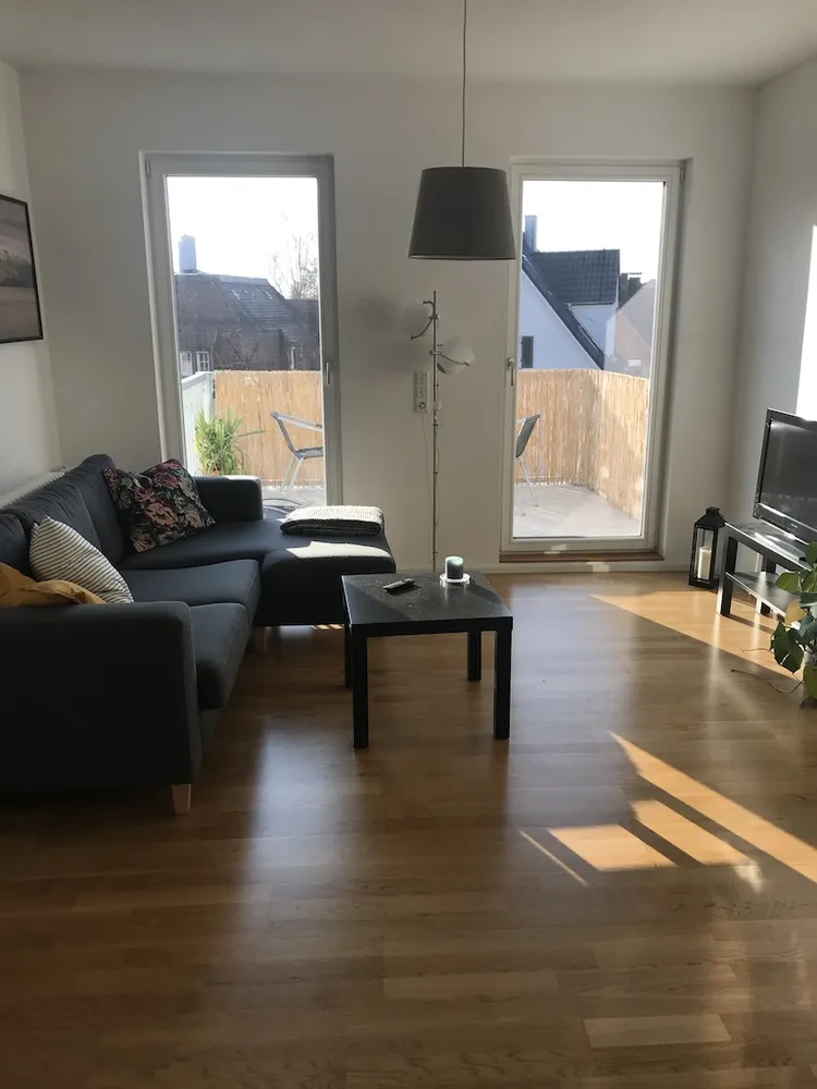 5 Zimmer Wohnung mit 77 m² in Stuttgart – Bild 1