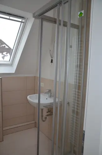 5 Zimmer Wohnung mit 77 m² in Stuttgart – Bild 9