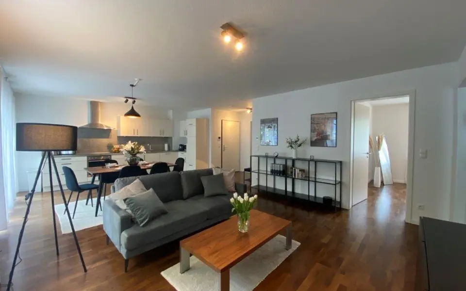 WG-Zimmer mit 81 m² in Esslingen am Neckar – Bild 1