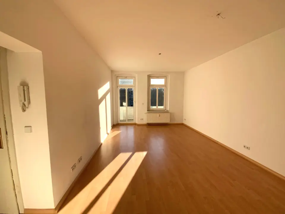 2 Zimmer Wohnung mit 53 m² in Plauen – Bild 2