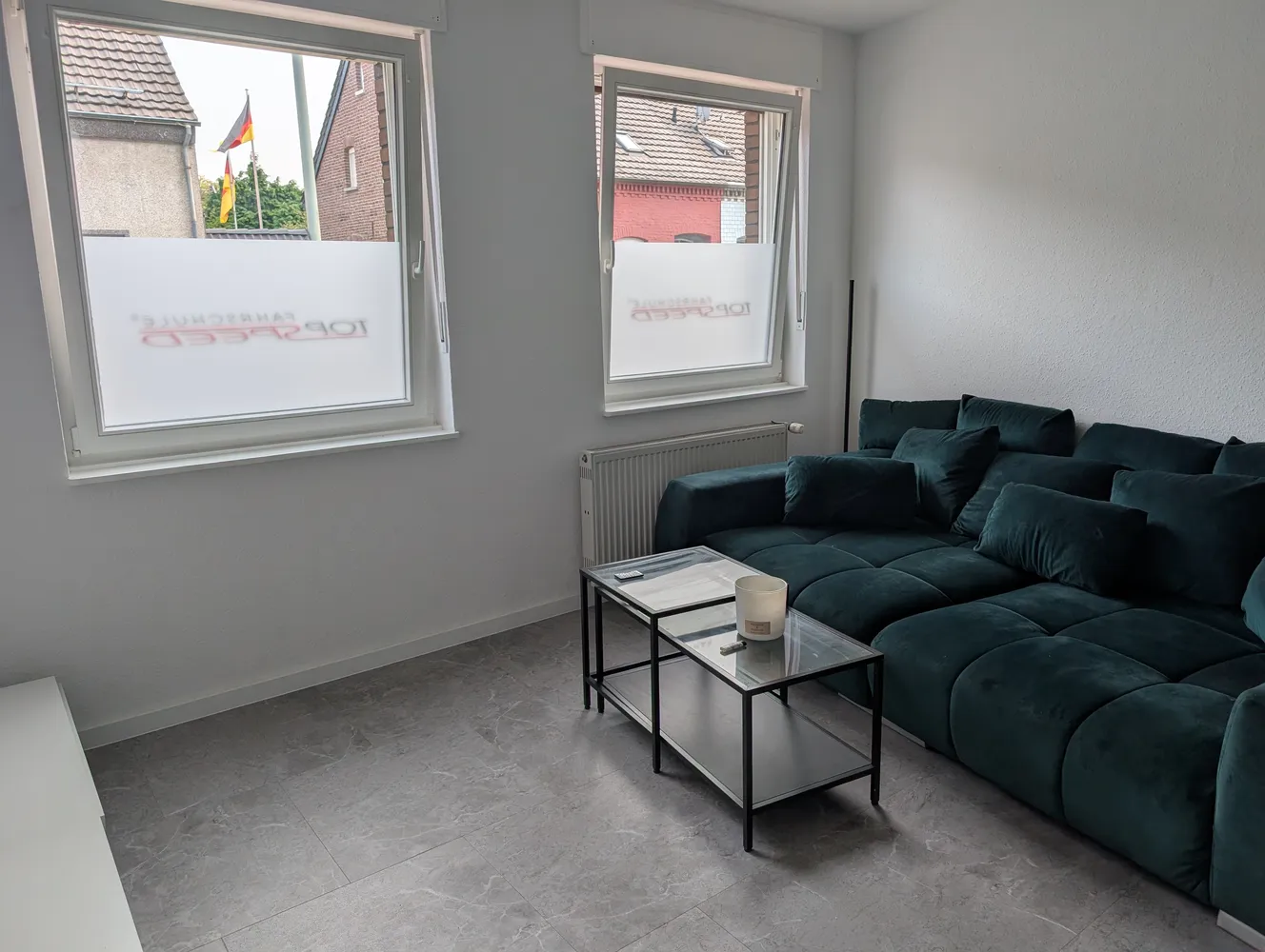 2 Zimmer Wohnung mit 44 m² in Krefeld – Bild 1