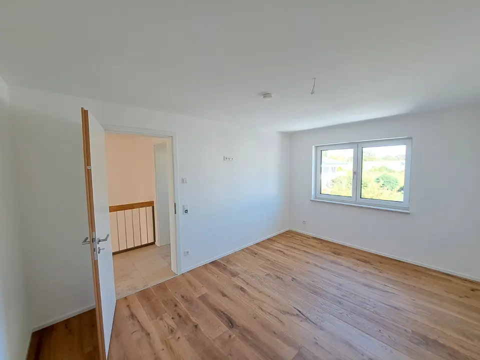 5 Zimmer Haus mit 148 m² in Ingolstadt – Bild 1