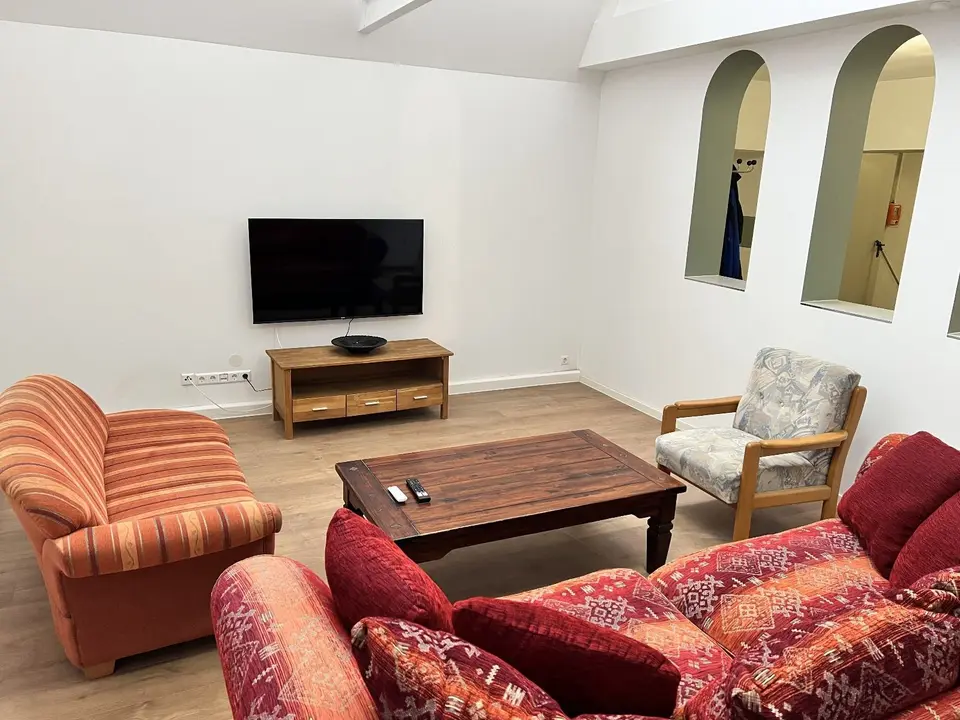 WG-Zimmer mit 180 m² in Vaihingen an der Enz – Bild 1