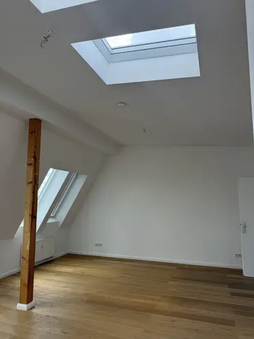4 Zimmer Wohnung mit 114 m² in Berlin – Bild 2