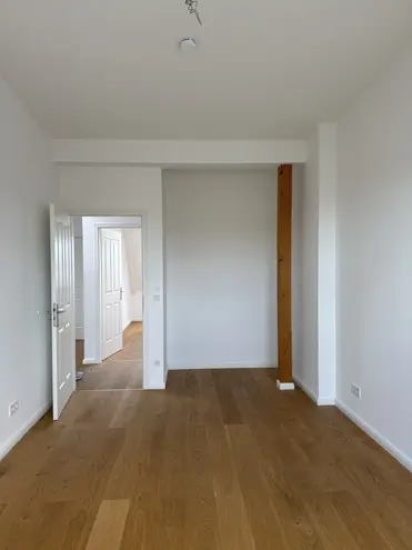 4 Zimmer Wohnung mit 114 m² in Berlin – Bild 6