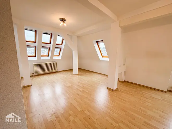 3 Zimmer Wohnung mit 111 m² in Stuttgart – Bild 2