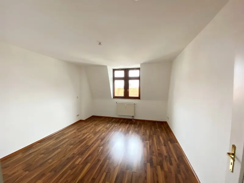 2 Zimmer Wohnung mit 71 m² in Plauen – Bild 9