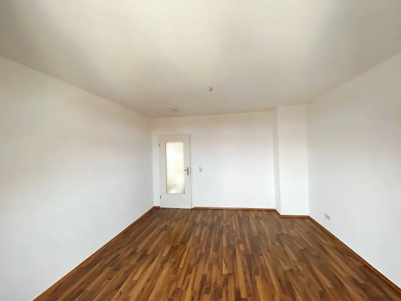 2 Zimmer Wohnung mit 71 m² in Plauen – Bild 10