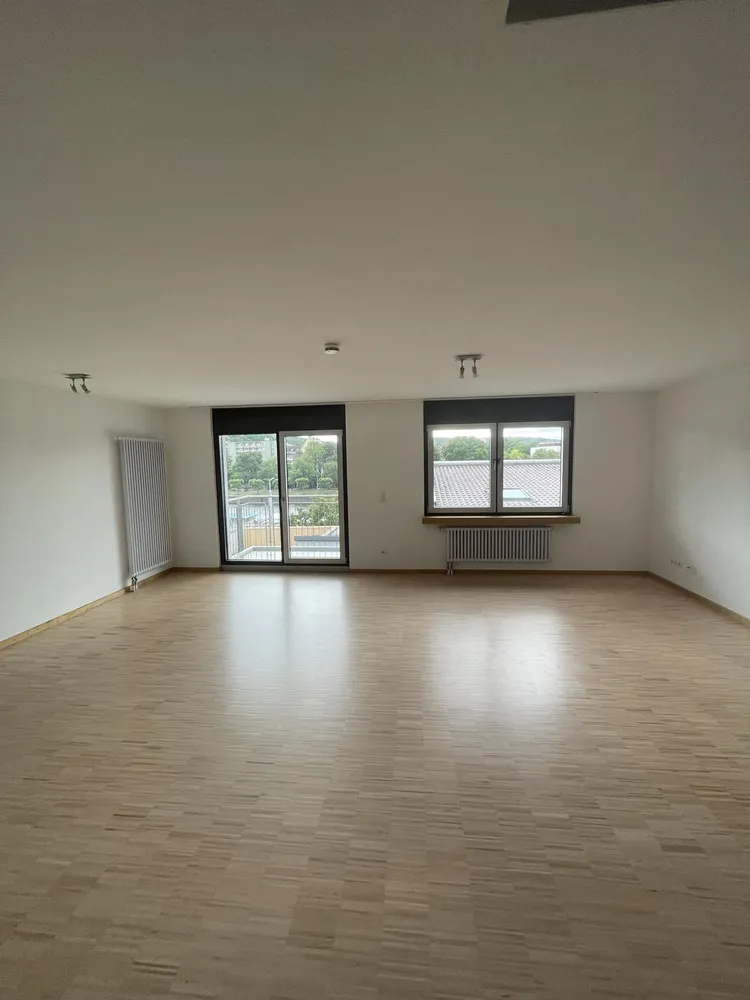 3 Zimmer Wohnung mit 112 m² in Würzburg – Bild 3