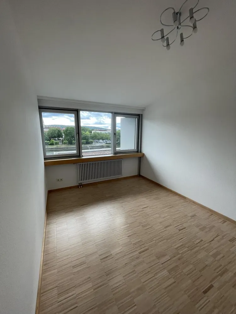 3 Zimmer Wohnung mit 112 m² in Würzburg – Bild 6