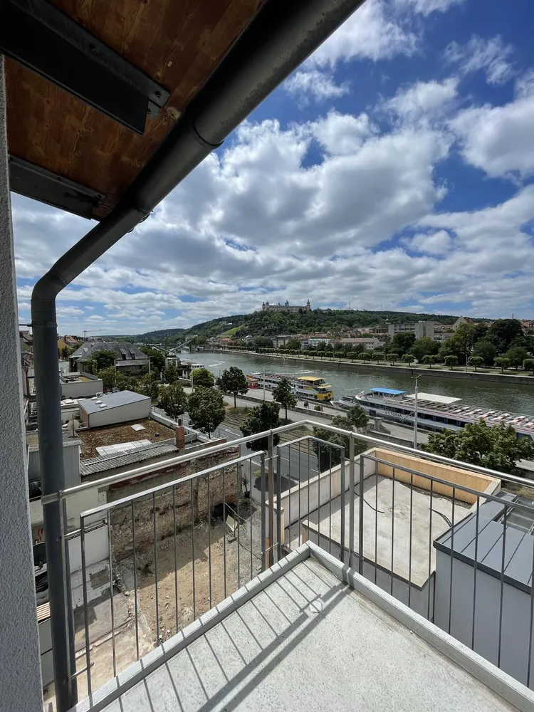 3 Zimmer Wohnung mit 112 m² in Würzburg – Bild 9