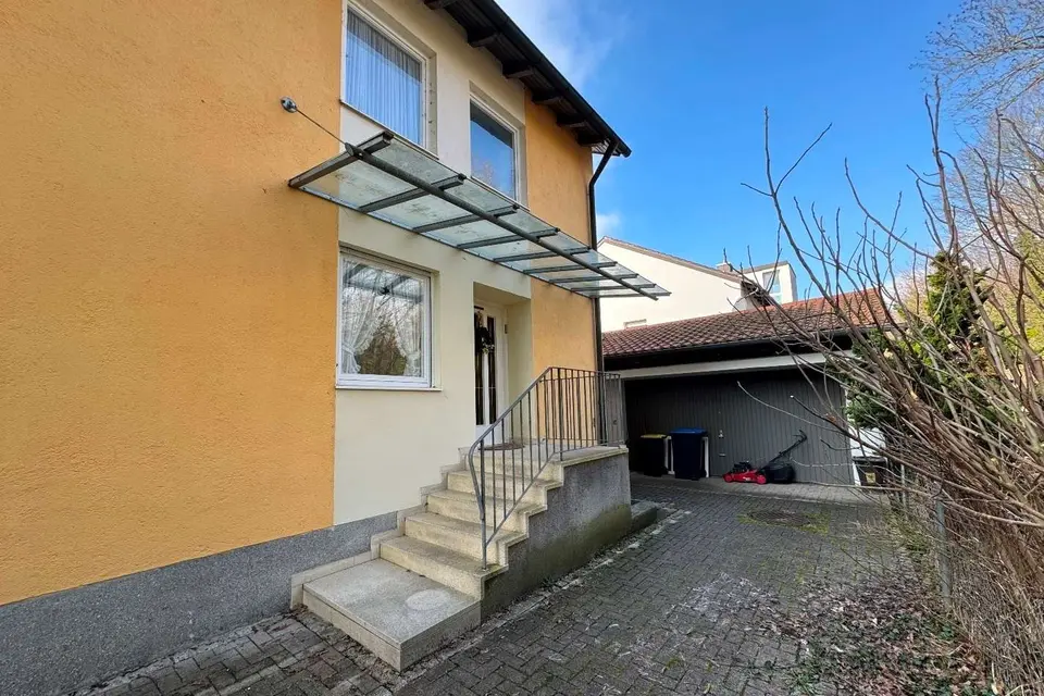 8 Zimmer Haus mit 219 m² in Dachau – Bild 2