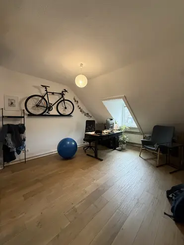 4 Zimmer Wohnung mit 116 m² in Wiesbaden – Bild 3