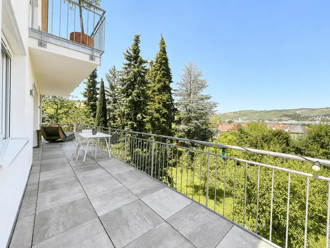 8 Zimmer Haus mit 250 m² in Stuttgart – Bild 3