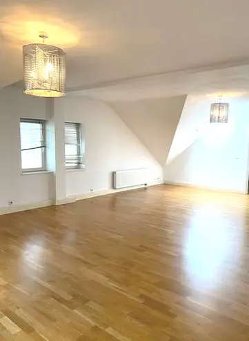 6 Zimmer Wohnung mit 216 m² in Wiesbaden – Bild 3