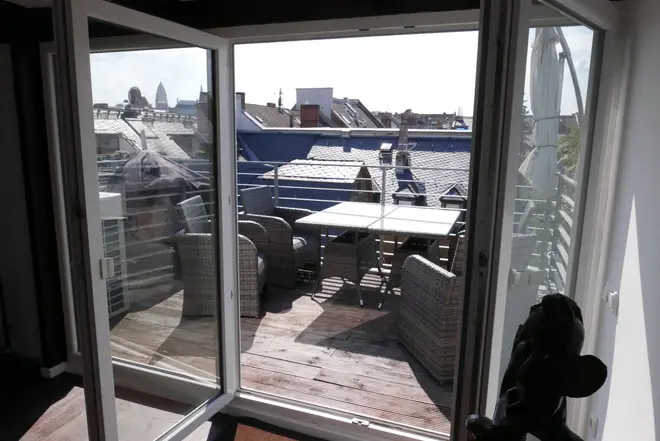 6 Zimmer Wohnung mit 216 m² in Wiesbaden – Bild 10