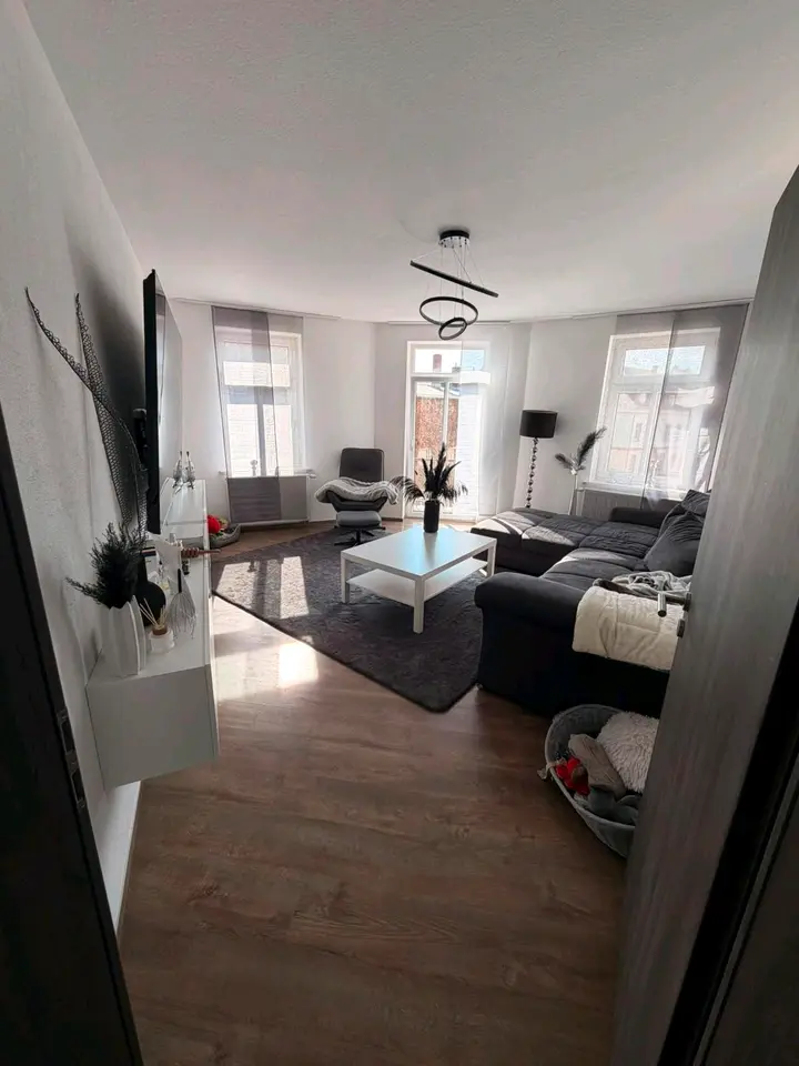 4 Zimmer Wohnung mit 112 m² in Gera – Bild 1