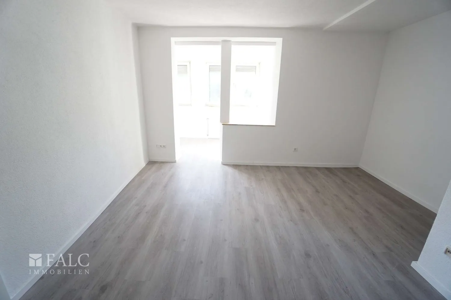 2 Zimmer Wohnung mit 65 m² in Homburg – Bild 2