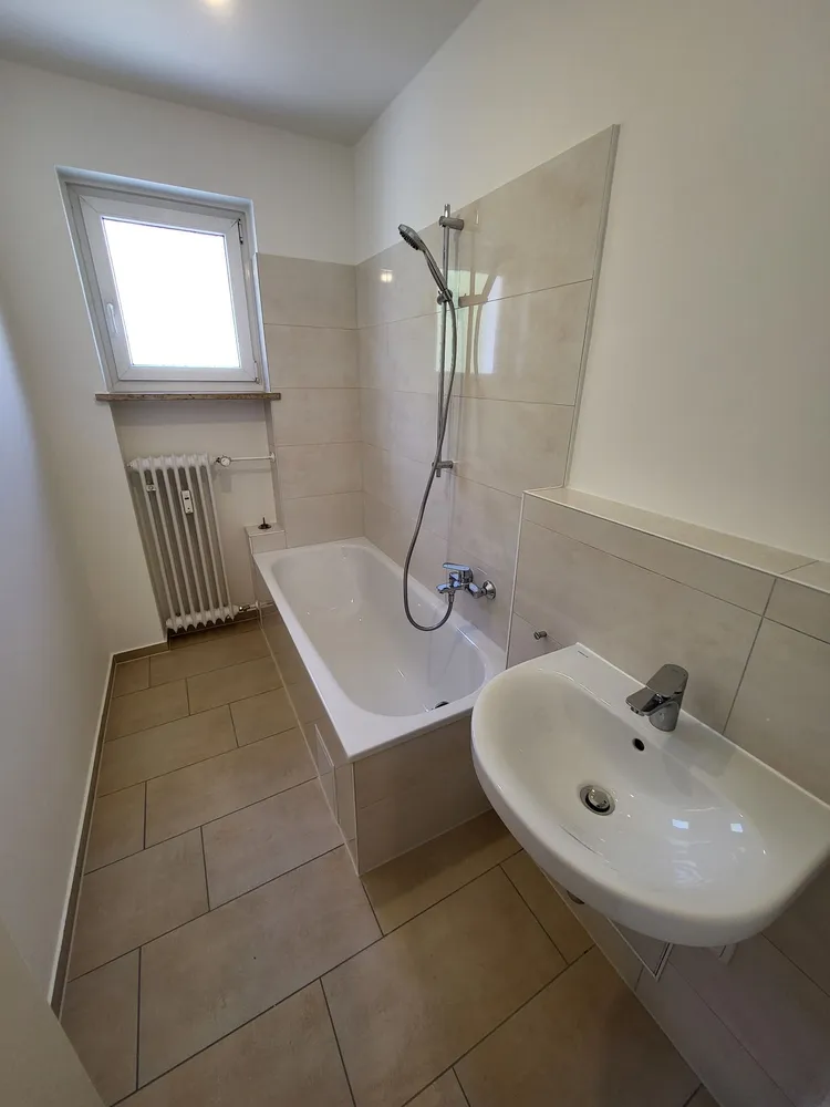 5 Zimmer Wohnung mit 95 m² in Augsburg – Bild 3