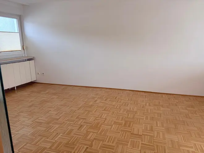 5 Zimmer Wohnung mit 97 m² in Leverkusen – Bild 2