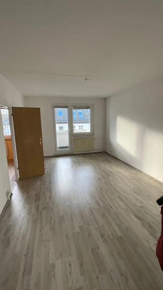 3 Zimmer Wohnung mit 70 m² in Neubrandenburg – Bild 1