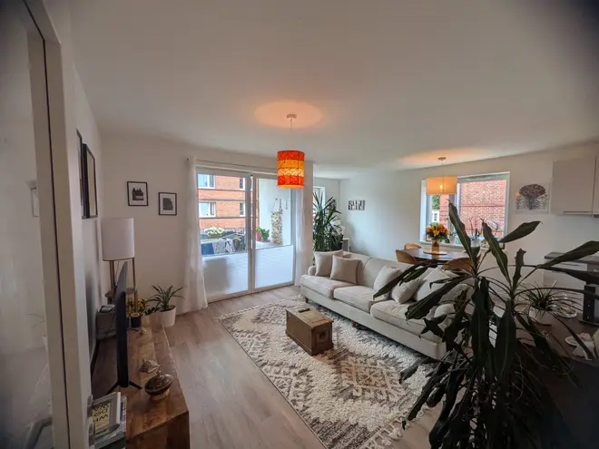 2 Zimmer Wohnung mit 60 m² in Lübeck – Bild 2