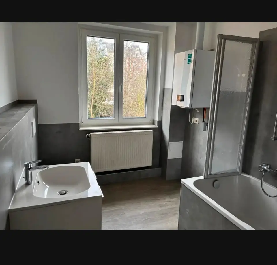 4 Zimmer Wohnung mit 120 m² in Plauen – Bild 4