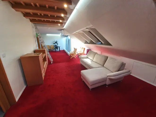 2 Zimmer Wohnung mit 77 m² in Berlin – Bild 7