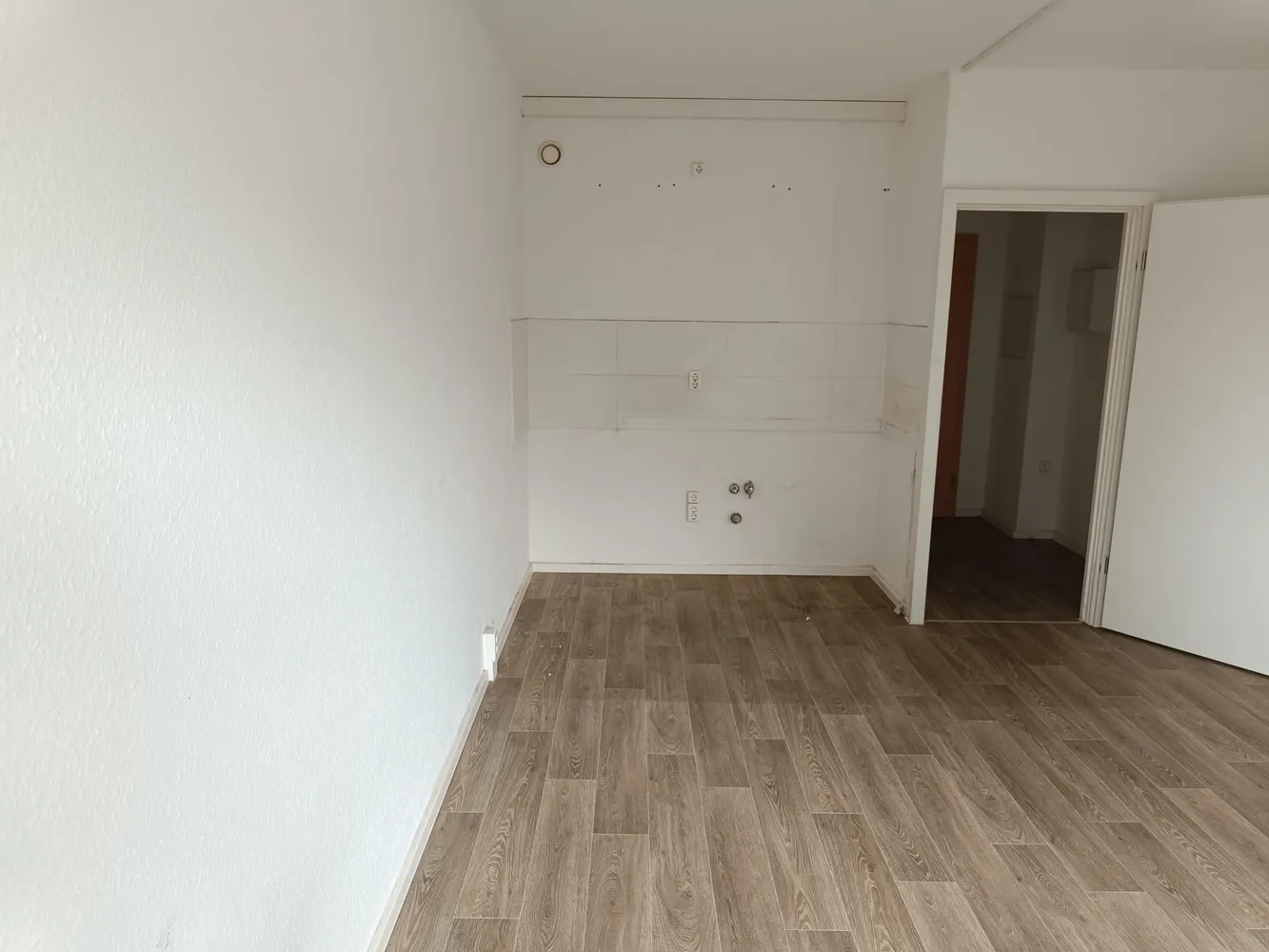 2 Zimmer Wohnung mit 34 m² in Halle (Saale) – Bild 3