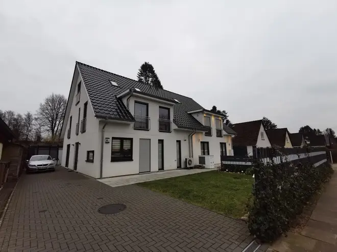 5 Zimmer Haus mit 190 m² in Hamburg – Bild 2