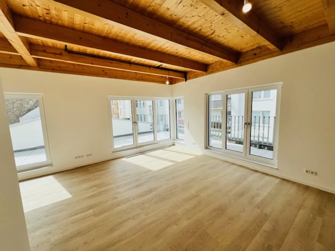 4 Zimmer Wohnung mit 125 m² in Wiesbaden – Bild 11