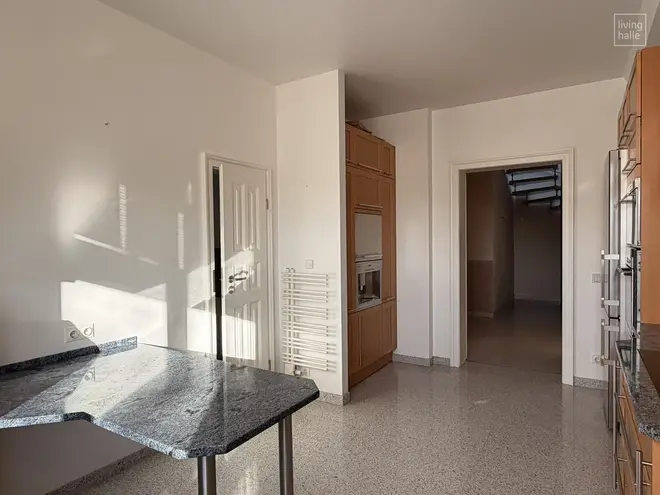 7 Zimmer Haus mit 280 m² in Halle (Saale) – Bild 6