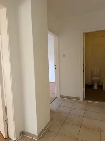 2 Zimmer Wohnung mit 43 m² in Lübeck – Bild 3