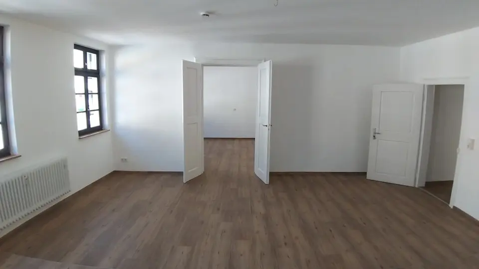2 Zimmer Wohnung mit 105 m² in Ansbach – Bild 1