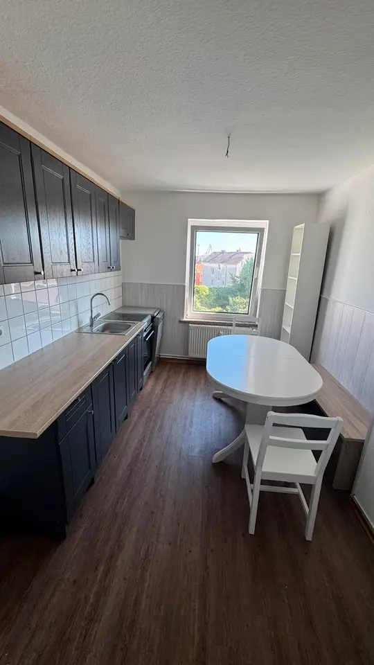3 Zimmer Wohnung mit 80 m² in Stralsund – Bild 2