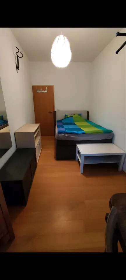 WG-Zimmer mit 140 m² in Ulm – Bild 2