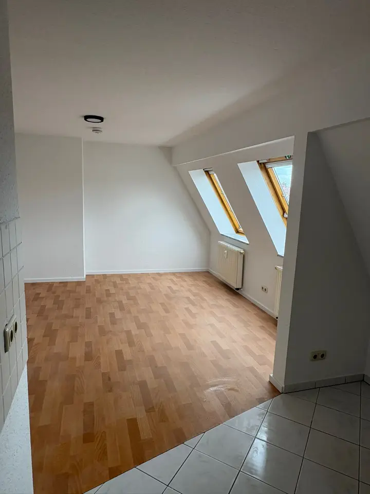 2 Zimmer Wohnung mit 35 m² in Zwickau – Bild 2