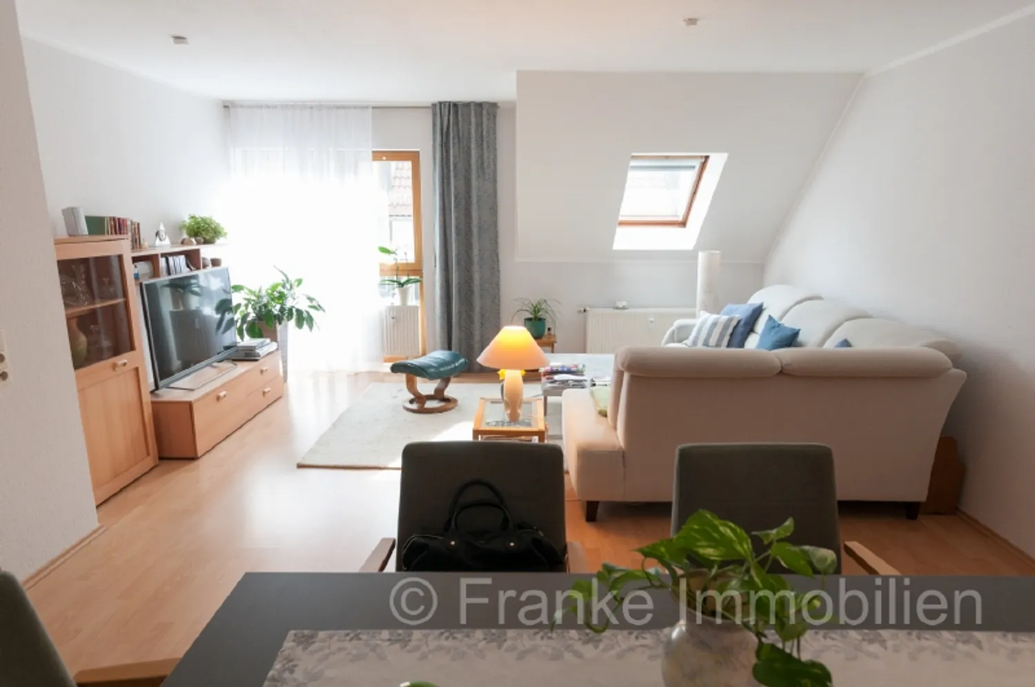 2 Zimmer Wohnung mit 71 m² in Dresden – Bild 5