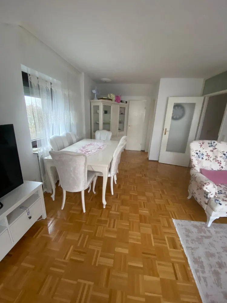 2 Zimmer Wohnung mit 72 m² in Bonn – Bild 2