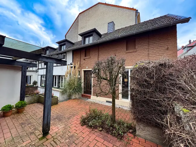 6 Zimmer Haus mit 120 m² in Bonn – Bild 1