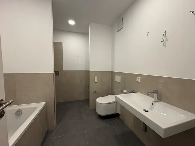 3 Zimmer Wohnung mit 100 m² in Dresden – Bild 8