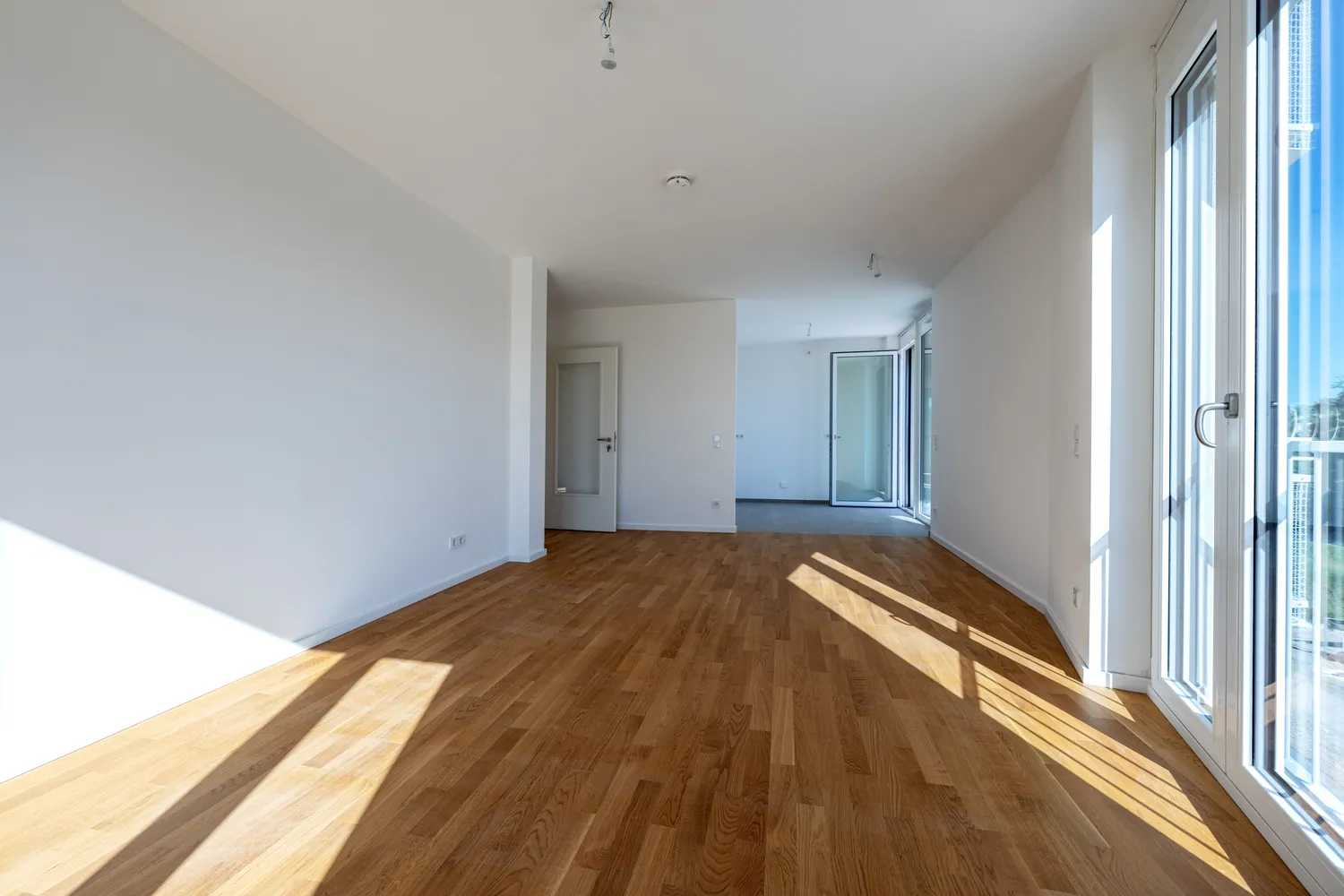 2 Zimmer Wohnung mit 65 m² in München – Bild 2