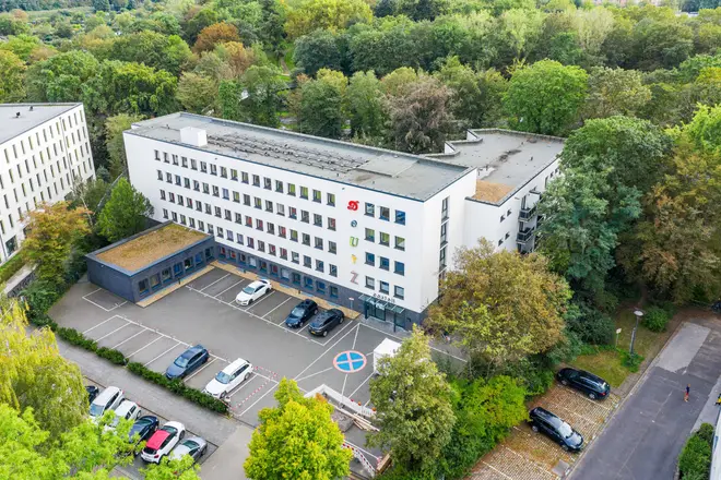 1 Zimmer Wohnung mit 30 m² in Köln – Bild 8