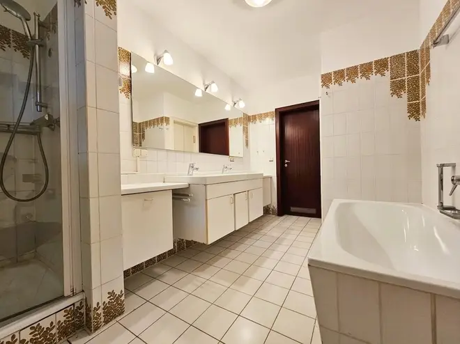 4 Zimmer Wohnung mit 160 m² in Hamburg – Bild 11