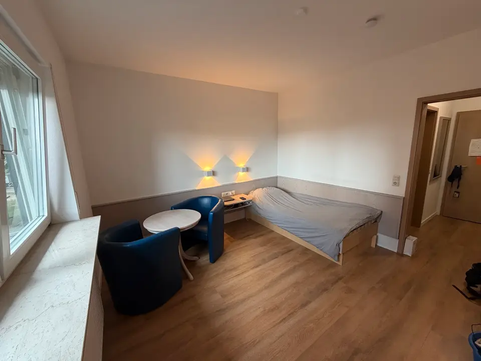 WG-Zimmer mit 26 m² in Rüsselsheim am Main – Bild 1