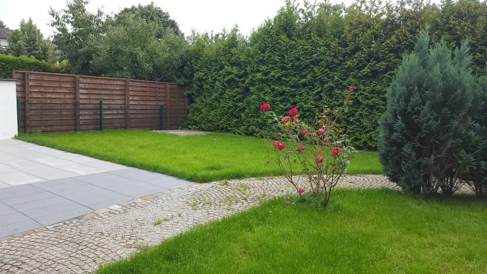 8 Zimmer Haus mit 244 m² in Leverkusen – Bild 3
