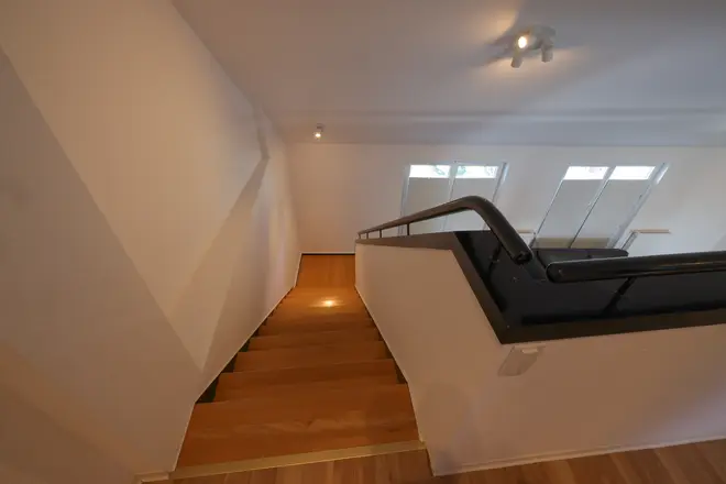 2 Zimmer Wohnung mit 94 m² in Oberhausen – Bild 2