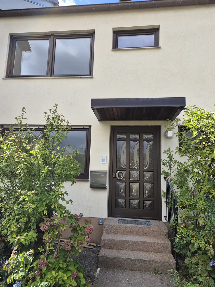 7 Zimmer Haus mit 164 m² in Nürnberg – Bild 1