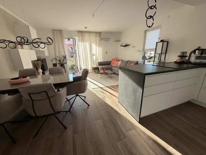 4 Zimmer Wohnung mit 98 m² in Leipzig – Bild 1